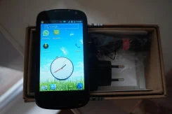 Highscreen Spark ����