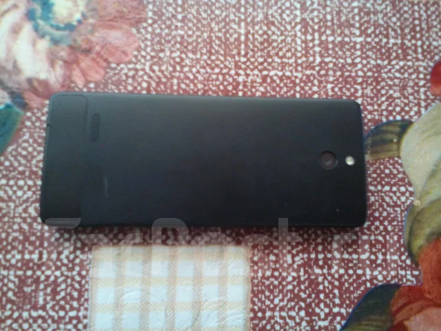 Nokia 515 ����