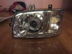 Фара. Toyota Hiace, KDH200, KDH200K, KDH200V, KDH201, KDH201K, KDH201V, KDH202, KDH202L, KDH203, KDH205V, KDH206K, KDH206V, KDH211K, KDH212, KDH220, K...