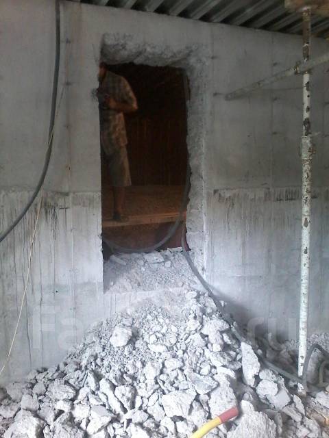 Услуги компрессора , 2 отбойных молотка - Спецтехника во Владивостоке