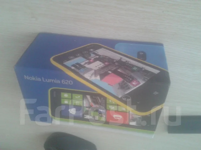 Nokia Lumia 620 ����