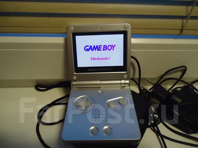 Nintendo Game Boy Advance SP ����