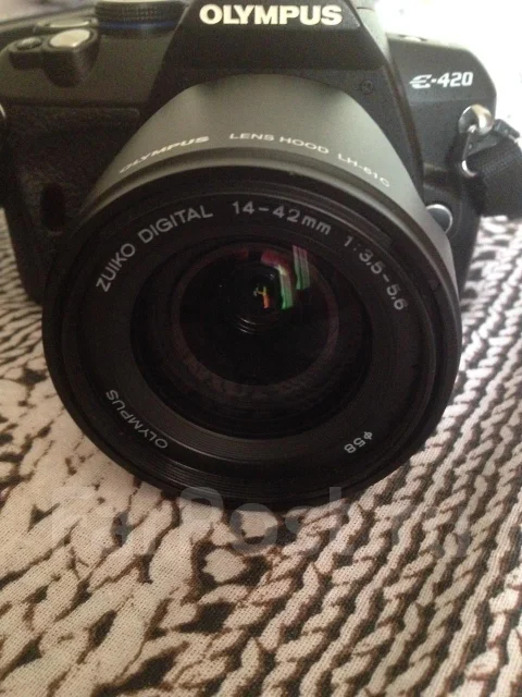 Olympus E-420 ����