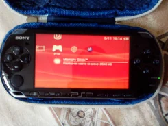 Sony PlayStation Portable 3000 ����