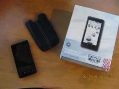 Motorola Milestone. �/�