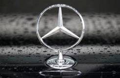 Эмблема. Mercedes-Benz C-Class