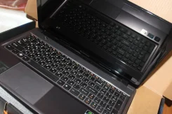 Lenovo IdeaPad Z585. 2,7����, ��� 6 ��, ���� 500���, WiFi: 1, Bluetooth: 1, ����������� �� 5��. ����