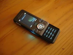 Sony Ericsson Walkman W580i. �/� ����