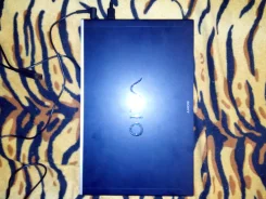 Sony VAIO VPC-Z21X9R. 1,7����, ��� 4 ��, ���� 128���, WiFi: 1, Bluetooth: 1, ����������� �� 5��. ����