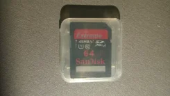 SDXC. 64���, ��������� SATA ����