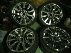 URAS. 9.0x18", 5x114.3, ET30, �� 73,0���. ����