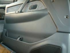 Интерьер. Mitsubishi Pajero, V45W