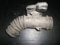 Патрубок воздухозаборника. Toyota: Corolla, Corolla Levin, Sprinter Trueno, Sprinter, Sprinter Marino, Corolla Spacio, Corolla Ceres, Sprinter Carib Д...