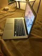 Apple MacBook Air 13 2013 Mid. 1,3����, ��� 4 ��, ���� 256���, WiFi, Bluetooth, ����������� �� 12��. ����