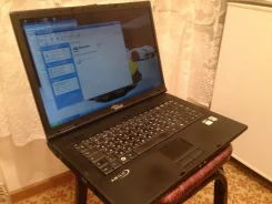 Fujitsu Siemens Amilo. 2����, ��� 2048 ��, ���� 135��� ����