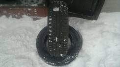 Dunlop SP Winter ICE 01. Зимние, шипованные, износ: 10%, 2 шт