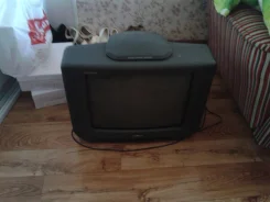 Goldstar. 21" CRT (���)