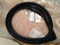 Уплотнитель лобового стекла. Nissan Urvan Nissan Homy, FTGE24, AEGE24, VPGE24, DRGE24, FHGE24, CYGE24, DWGE24, CWMGE24, VRE24, KHE24, CHGE24, VWMGE24...