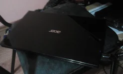Acer Aspire V3-551G. 2,3����, ��� 6 ��, ���� 688���, WiFi, ����������� �� 3��.