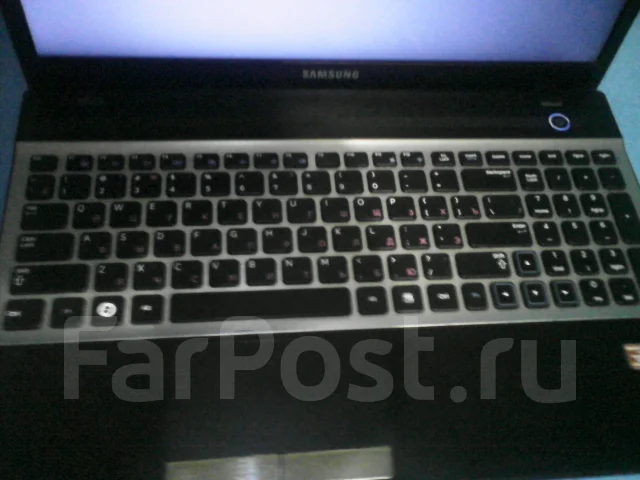 Samsung 305V5A. 1,8����, ��� 4 ��, ���� 500���, WiFi: 1, Bluetooth: 1, ����������� �� 8��. ����