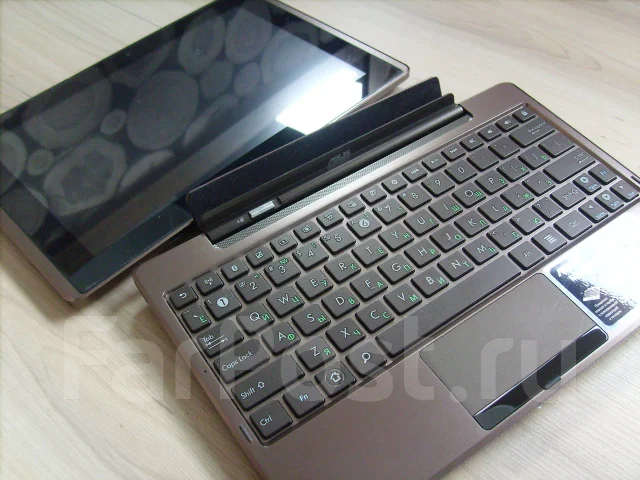 Asus Eee Pad Transformer 32Gb ����