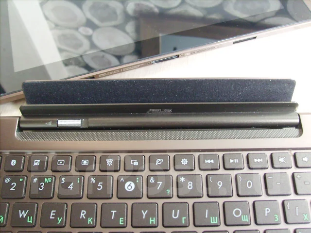 Asus Eee Pad Transformer 32Gb ����