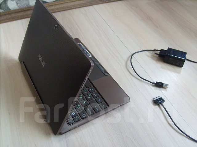 Asus Eee Pad Transformer 32Gb ����