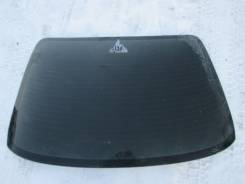 Стекло заднее. Nissan Primera