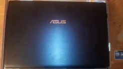 Asus X55VD. 2,4����, ��� 6 ��, ���� 500���, WiFi, Bluetooth, ����������� �� 5��.