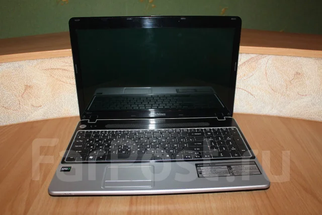 eMachines E440. 2,2����, ��� 1024 ��, ���� 160���, WiFi: 1 ����