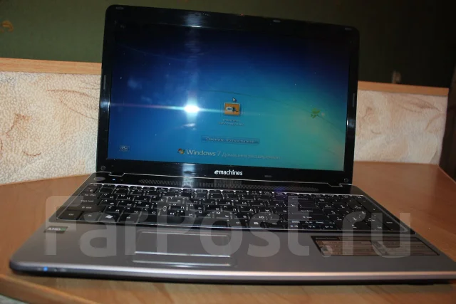 eMachines E440. 2,2����, ��� 1024 ��, ���� 160���, WiFi: 1 ����