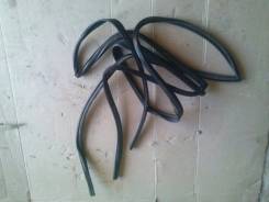 Уплотнитель стекла двери. Toyota Harrier, ACU15W, ACU10W, ACU15, ACU10 Toyota Vitz, NCP10 Toyota Carina, AT210, AT212, AT211 Toyota Land Cruiser Prado...