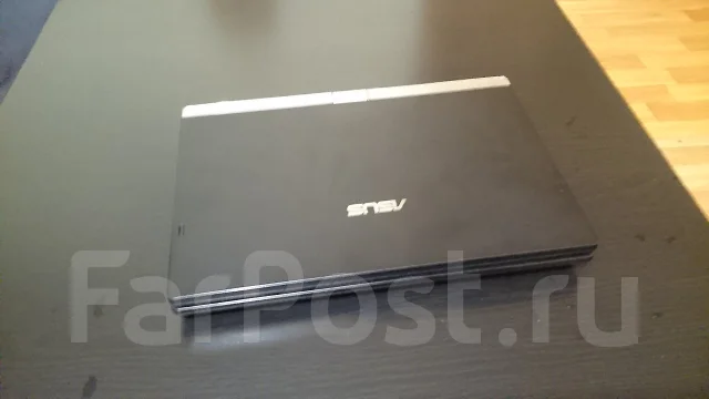 Asus Eee PC T101MT. 1,7����, ��� 2048 ��, ���� 320���, WiFi: 1, Bluetooth: 1, ����������� �� 6��. ����