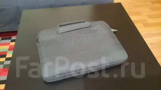 Asus Eee PC T101MT. 1,7����, ��� 2048 ��, ���� 320���, WiFi: 1, Bluetooth: 1, ����������� �� 6��. ����