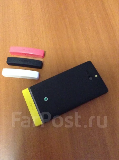 Sony Xperia U. �/� ����