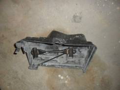 Крепление аккумулятора. Toyota Aristo, JZS160, JZS161 Двигатель 2JZGTE