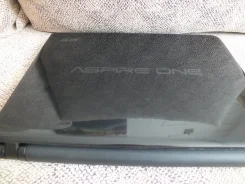 Acer Aspire One 725. 1,0����, ��� 2048 ��, ���� 500���, ����������� �� 5��. ����