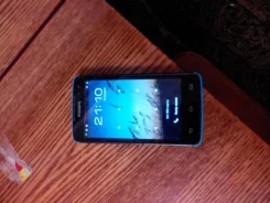 Philips Xenium W732. �/�