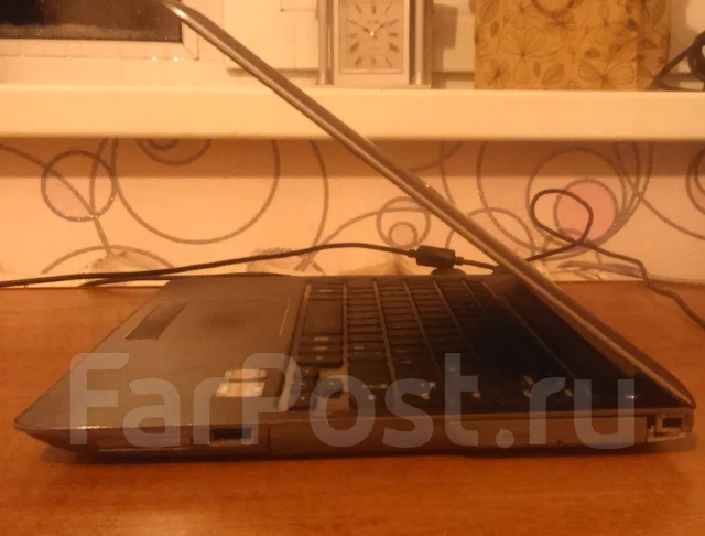 Samsung 535U4C-S03. 2,1����, ��� 4 ��, ���� 500���, WiFi: 1, Bluetooth: 1, ����������� �� 4��. ����