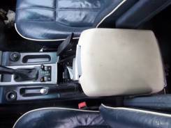 Подлокотник. Land Rover Range Rover