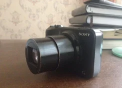 Sony Cyber-shot DSC-HX10V. 15 - 19.9 ��, ���: 14� � ����� ����