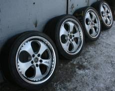 Enkei. 8.0/9.0x18, 5x114.30, ET35/35
