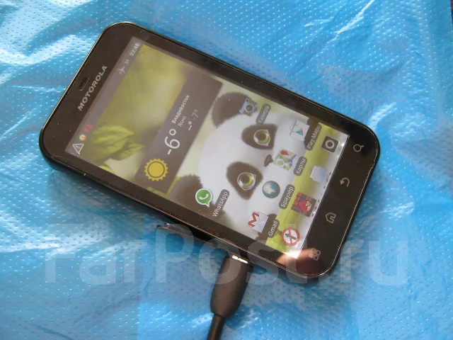 Motorola Defy+. �/� ����