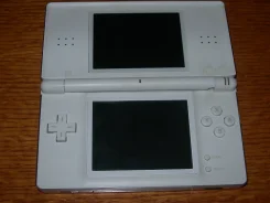 Nintendo DS Lite ����