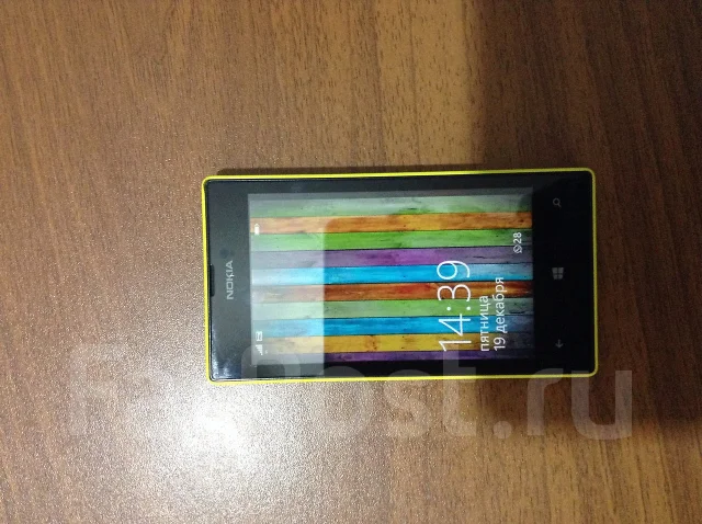 Nokia Lumia 520 ����