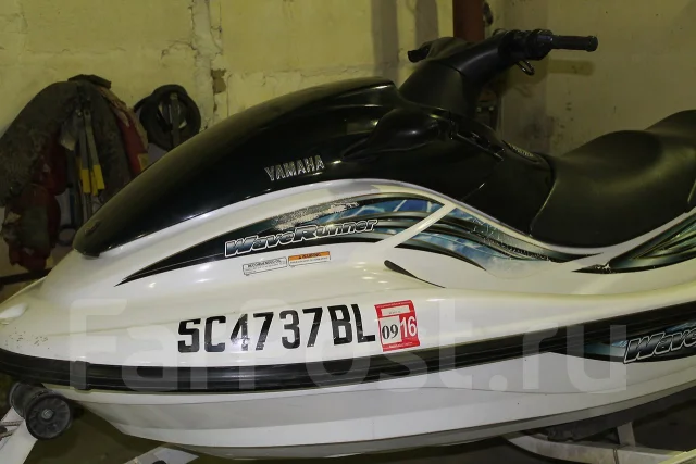 Yamaha WaveRunner. 2000 ��� ����