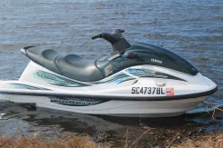 Yamaha WaveRunner. 2000 ��� ����