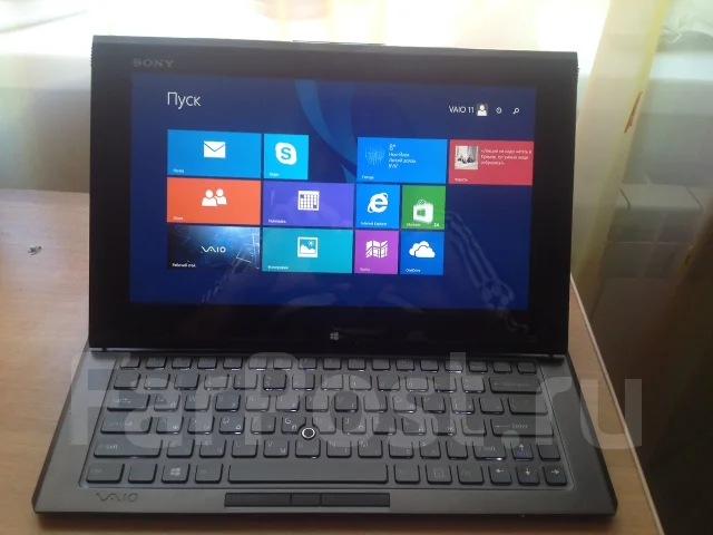 Sony VAIO Duo 11. ��� 4 ��, ���� 128���, WiFi: 1, Bluetooth: 1, ����������� �� 17��. ����