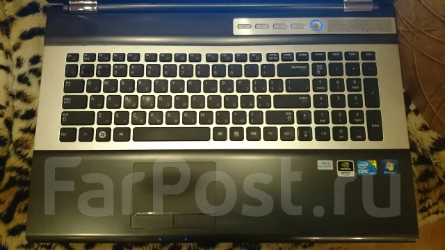 Samsung RF710. ��� 6 ��, ���� 500���, WiFi: 1, Bluetooth: 1, ����������� �� 1��. ����