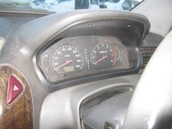 Панель приборов. Mitsubishi Chariot Grandis, N84W Двигатель 4G64